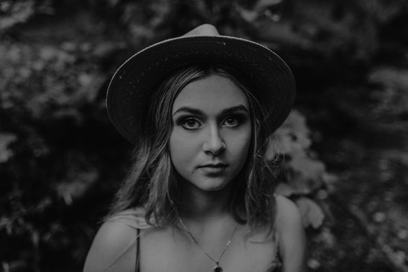 whitlingphotography-2019-maddie-bw-70